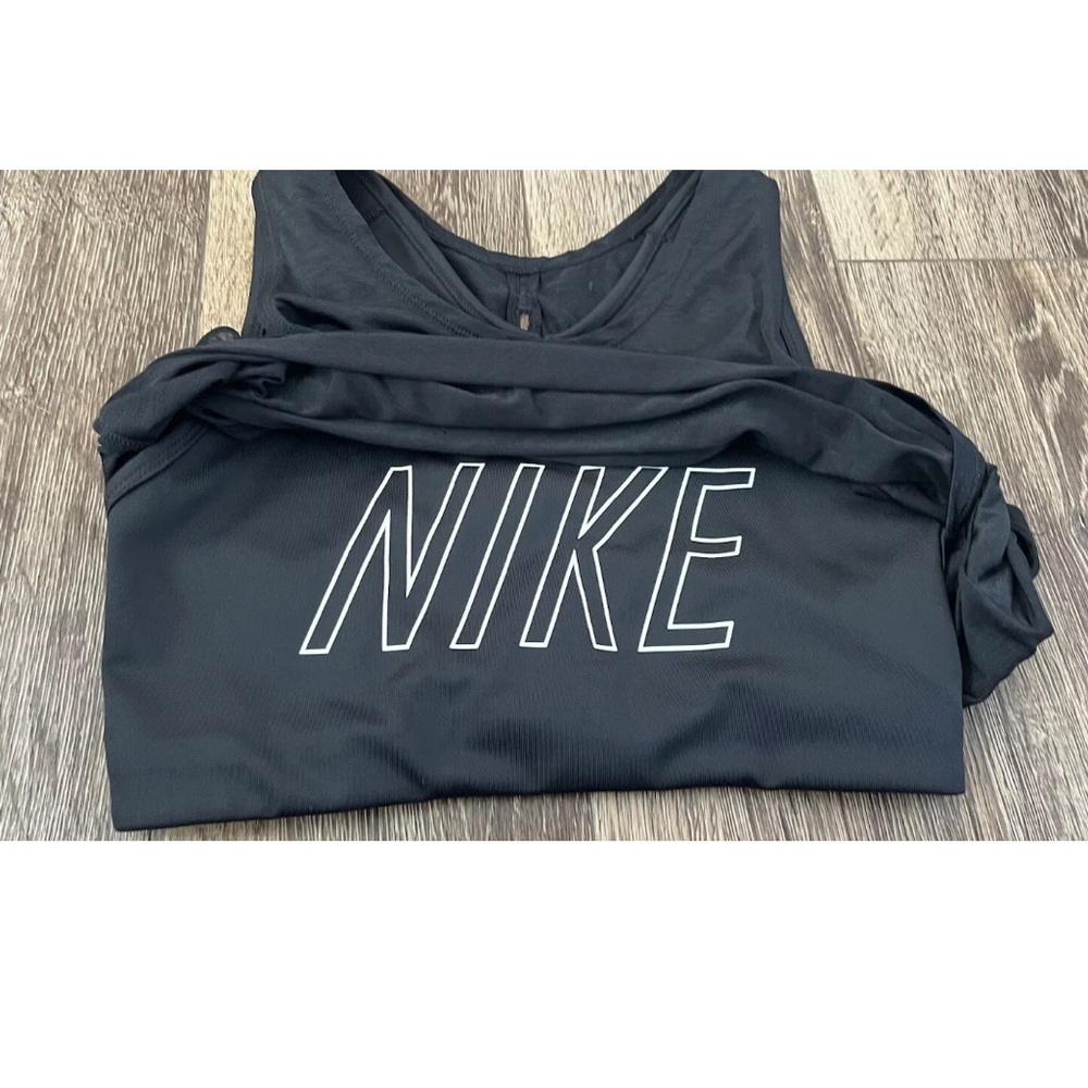 Nike Women’s Crop Tank Top, Size Small, Black And White - Picture 4 of 10